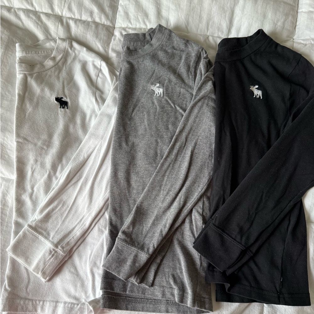 Abercrombie & Fitch White Tee